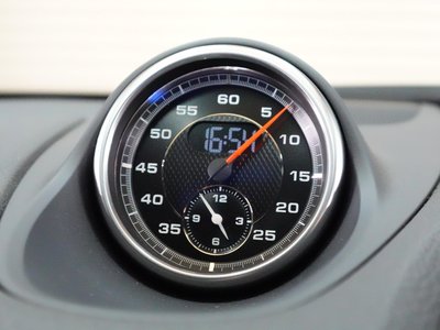 2018 Porsche 718 thumbnail 17