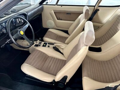 1975 Ferrari DINO photo 10