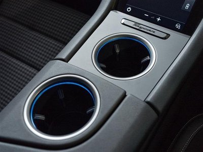 2024 Porsche TAYCAN thumbnail 23