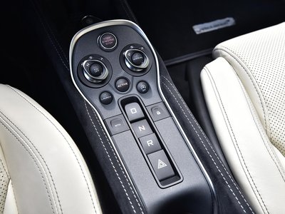 2019 Mclaren 540C COUPE thumbnail 39