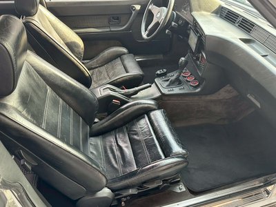 صورة 35 لـ 1987 BMW 6 SERIES