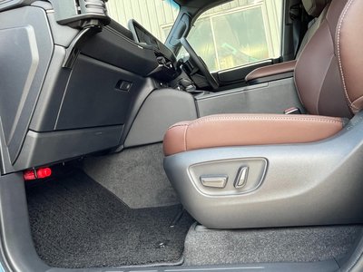 صورة 36 لـ 2024 Toyota LAND CRUISER 250