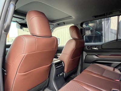 صورة 45 لـ 2024 Toyota LAND CRUISER 250