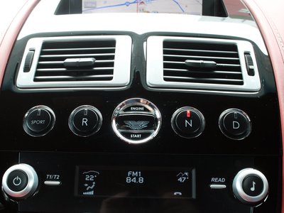 2012 Aston Martin V8 缩略图 41