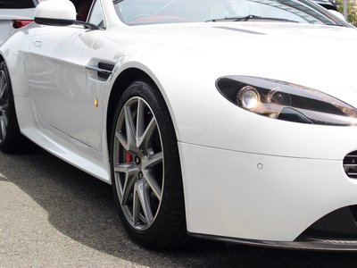 2012 Aston Martin V8 缩略图 13
