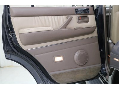 صورة 19 لـ 1996 Toyota LAND CRUISER 80