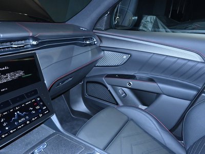 صورة 20 لـ 2023 Maserati GRECALE