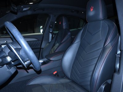 صورة 4 لـ 2023 Maserati GRECALE