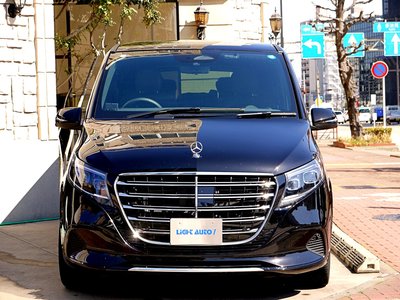 2025 Mercedes-BENZ V-CLASS photo 2