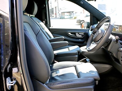 2025 Mercedes-BENZ V-CLASS photo 10