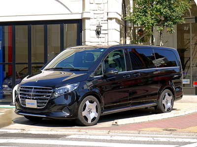 2025 Mercedes-BENZ V-CLASS photo 1