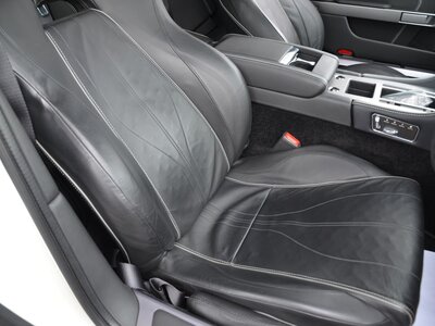 صورة 32 لـ 2013 Aston Martin VIRAGE