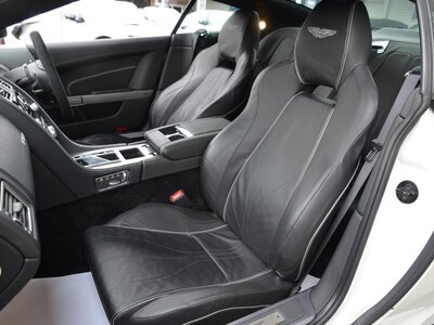صورة 40 لـ 2013 Aston Martin VIRAGE