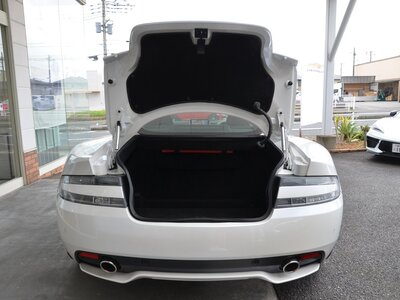 صورة 46 لـ 2013 Aston Martin VIRAGE