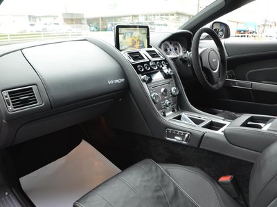 صورة 37 لـ 2013 Aston Martin VIRAGE