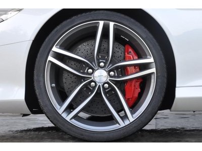 صورة 3 لـ 2013 Aston Martin VIRAGE