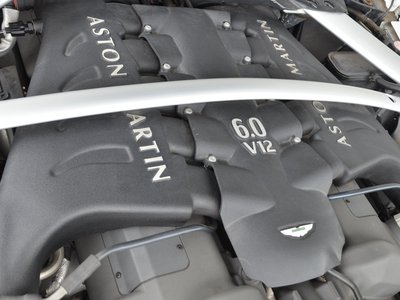 صورة 49 لـ 2013 Aston Martin VIRAGE