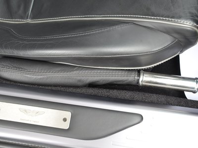 صورة 36 لـ 2013 Aston Martin VIRAGE
