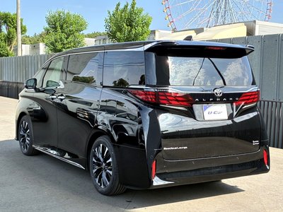 2026 Toyota ALPHARD — фото 45