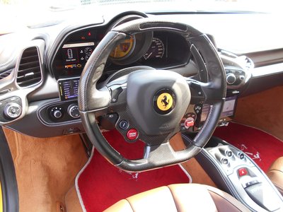 صورة 9 لـ 2010 Ferrari 458 ITALIA