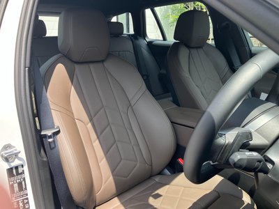 2025 BMW 5 SERIES TOURING 缩略图 19