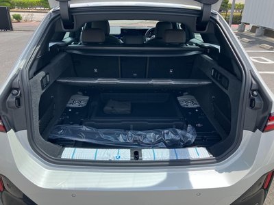 2025 BMW 5 SERIES TOURING 缩略图 49