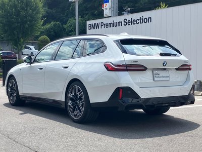 2025 BMW 5 SERIES TOURING 照片 9