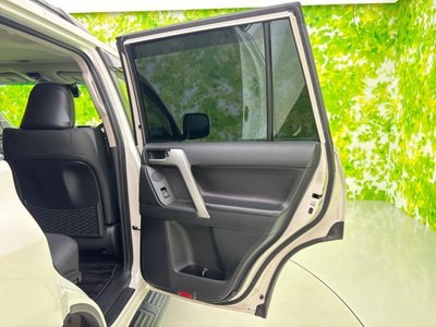 2021 Toyota LAND CRUISER PRADO 照片 23