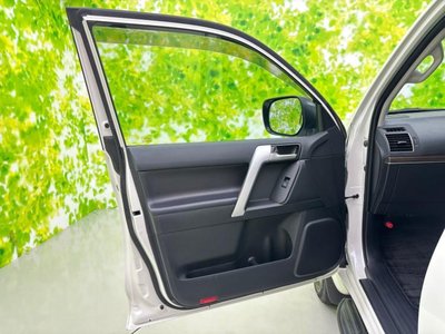 2021 Toyota LAND CRUISER PRADO 照片 25