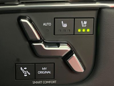 صورة 46 لـ 2023 Toyota ALPHARD