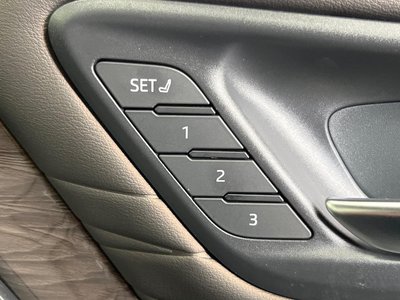 صورة 49 لـ 2023 Toyota ALPHARD