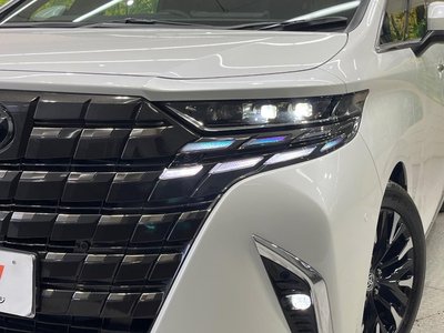 صورة 14 لـ 2023 Toyota ALPHARD