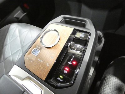2022 BMW IX 照片 11