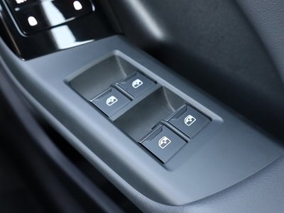 صورة مصغرة 25 لـ 2025 AUDI Q6 E-TRON