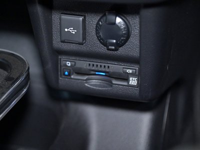 صورة 48 لـ 2020 Toyota GRAND ACE