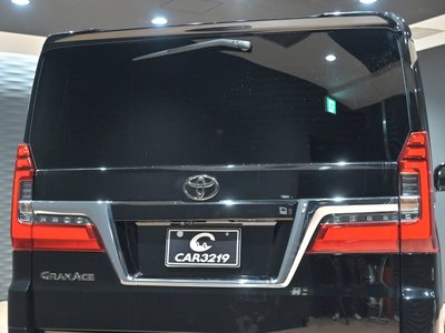 صورة 26 لـ 2020 Toyota GRAND ACE