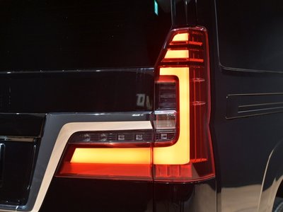 صورة 32 لـ 2020 Toyota GRAND ACE