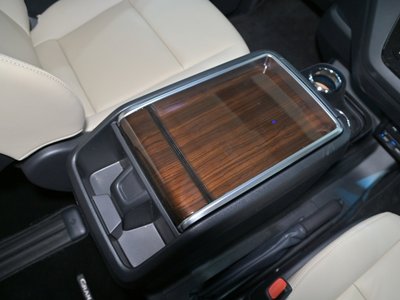 صورة 57 لـ 2020 Toyota GRAND ACE