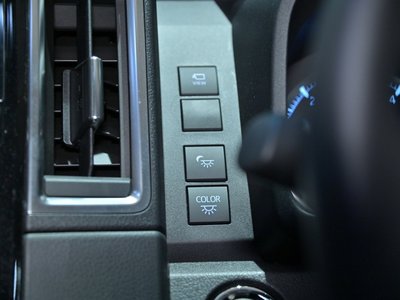 صورة 53 لـ 2020 Toyota GRAND ACE