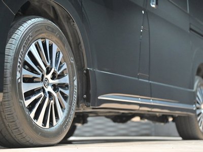 صورة 17 لـ 2020 Toyota GRAND ACE
