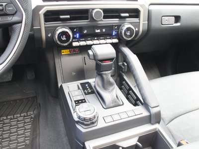 صورة 30 لـ 2026 Toyota TACOMA