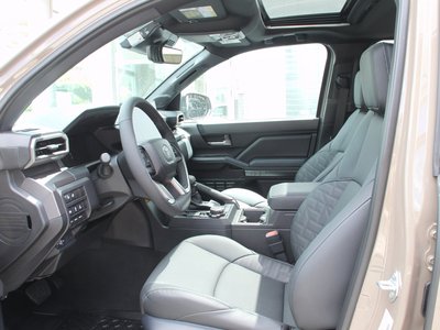صورة 17 لـ 2026 Toyota TACOMA