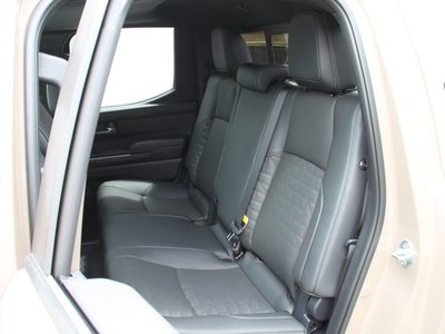 صورة 48 لـ 2026 Toyota TACOMA