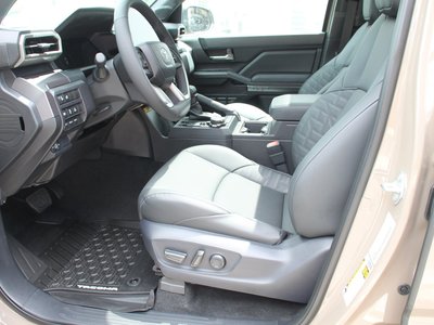 صورة 16 لـ 2026 Toyota TACOMA