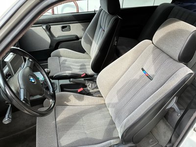 1990 BMW M3 — фото 22