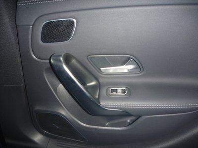 2025 Mercedes-BENZ CLA photo 14