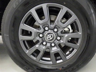 2024 Toyota LAND CRUISER 250 photo 23