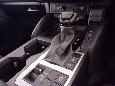 2024 Toyota LAND CRUISER 250 photo 9
