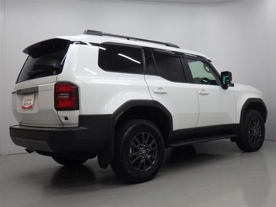 2024 Toyota LAND CRUISER 250 photo 4