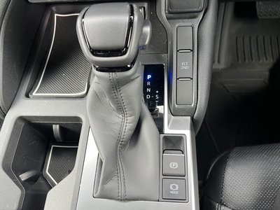 صورة 32 لـ 2025 Toyota LAND CRUISER 250